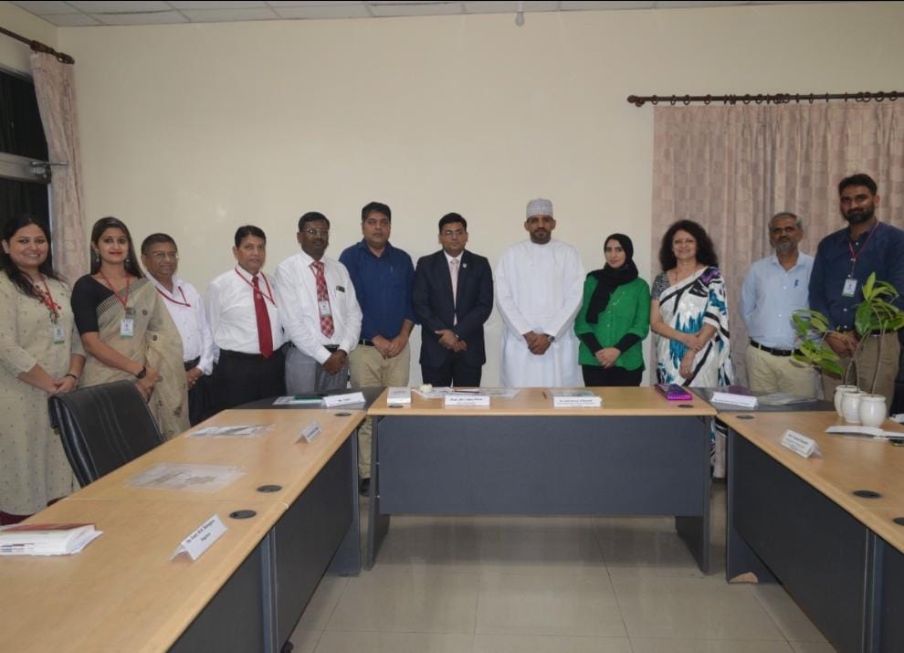 Discussion on shared programs between Shobhit University and Sultanate-e-Oman delegation
