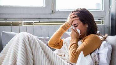Remember these 4 tips to avoid falling sick during changing seasons.